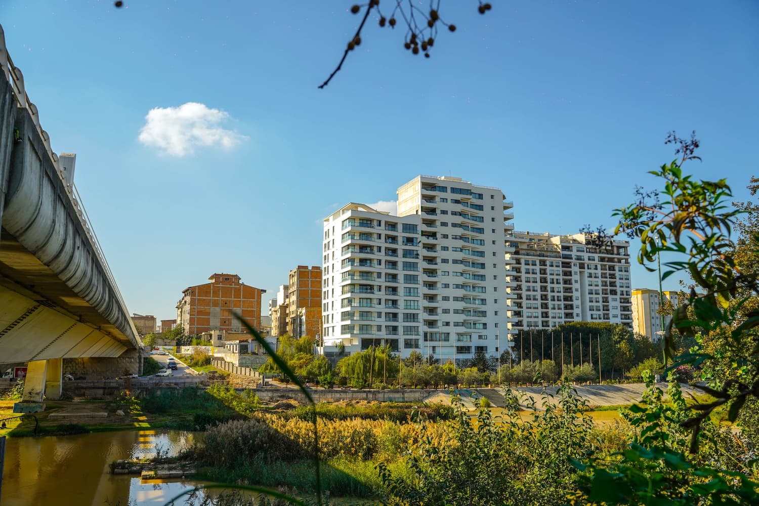 image for DIVAN RIVER SIDE