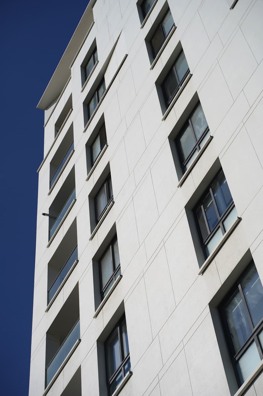 image for DIVAN RIVER SIDE